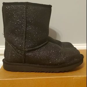 girls classic short II glitter black uggs